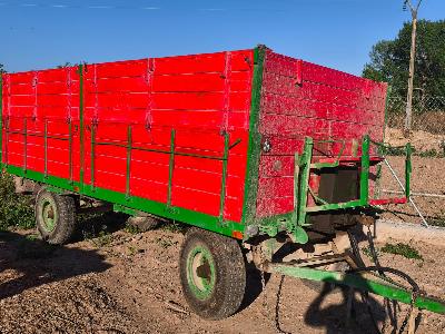 BARBERO REMOLQUE CARTOLAS