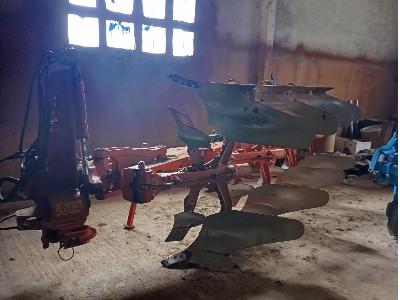 Kuhn ARADO CUATRISURCO