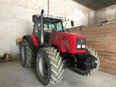 Massey Ferguson TRACTOR MASSEY FERGUSON 8220