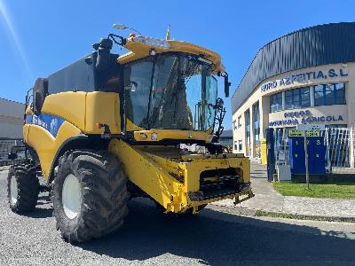 New Holland COSECHADORA CX8040 